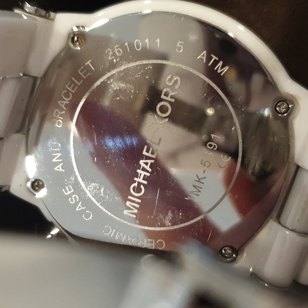 Michael Kors watch - Picture 4 of 9